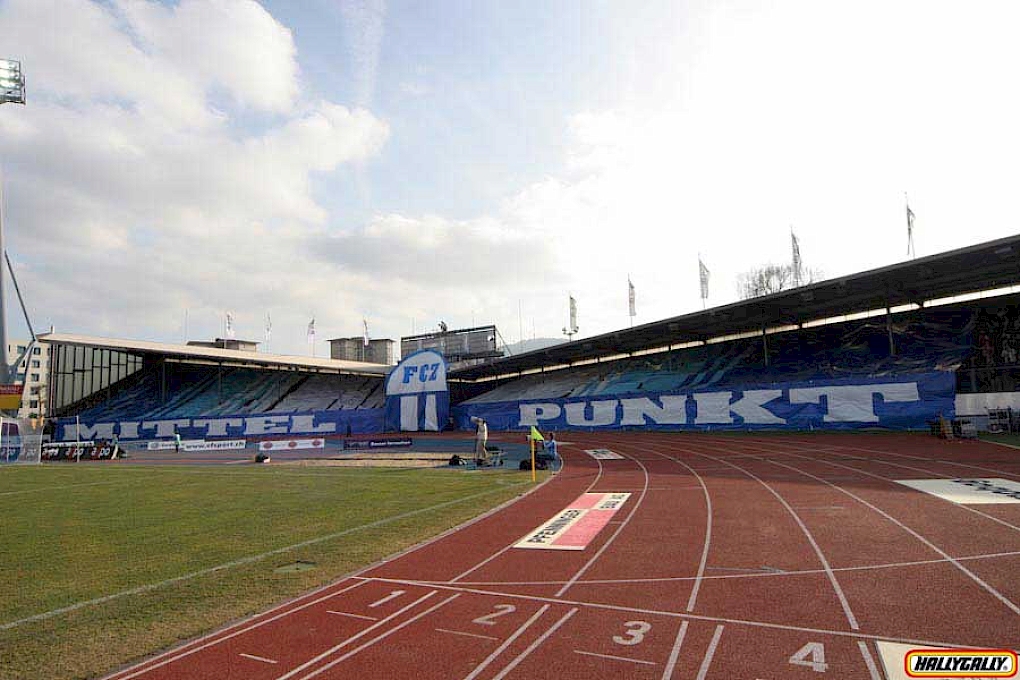 Sieger und Verlierer nach dem Derby