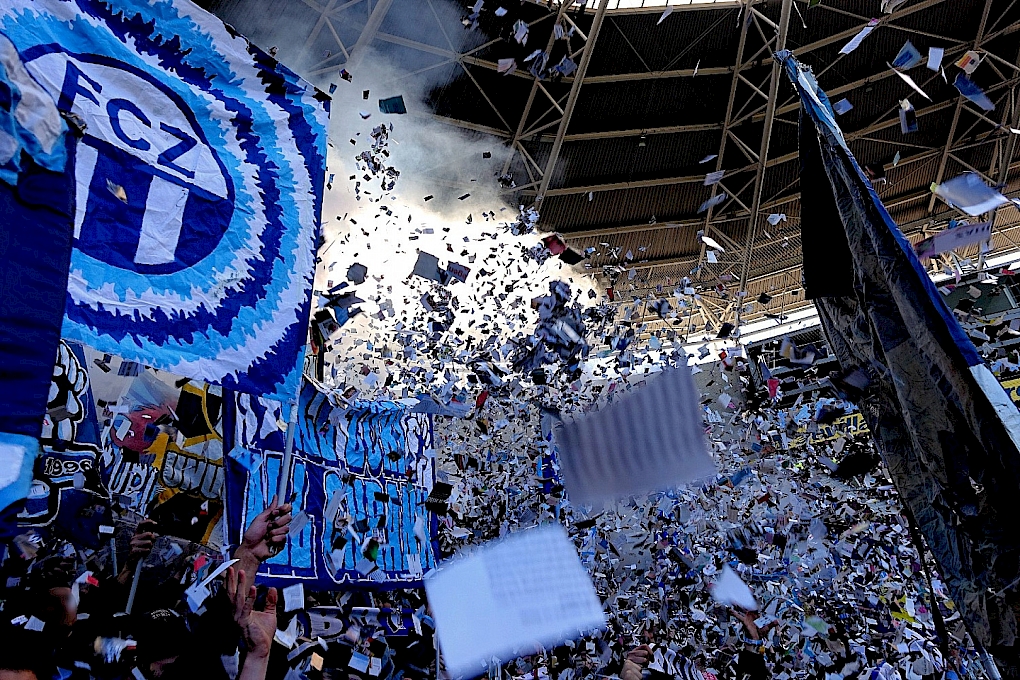 Wiedermal de Wecker stelle... Extrazug nach Genf